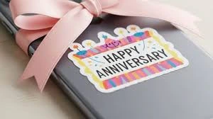 భార్యకు మ్యారేజ్ డే గిఫ్ట్‌గా ఇచ్చిన ఫోన్.. సైబర్ నేరానికి వాడారని పోలీసుల ఎంట్రీ!