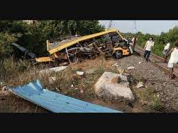 school-van-rail-accident-tamilnadu-kadalur-students-death