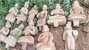 alwars-idols-found-in-prakasam-temple-excavation