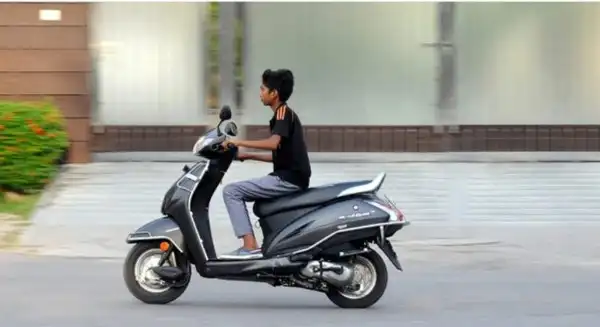 vijayawada-minor-bike-accident-father-police-case