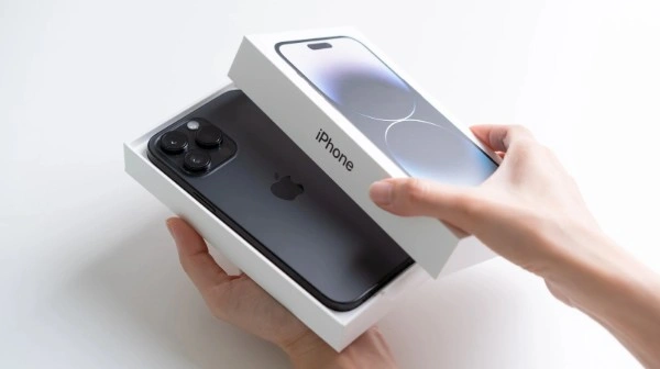 చాలా మంది ఐఫోన్లు వాడుతున్నారు..! మరి iPhoneలో ‘i’ అంటే ఏంటో తెలుసా? 99% మందికి తెలియదు