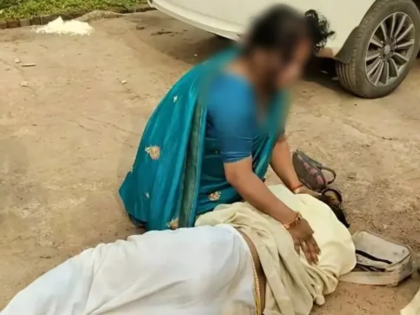 మధ్యప్రదేశ్‌లో సంచలనం: వివాహితతో కారులో శృంగారం చేసిన అధ్యాత్మిక ప్రచారకర్త రెడ్‌హ్యాండెడ్‌గా పట్టుబడి దెబ్బలు తిన్న ఘటన