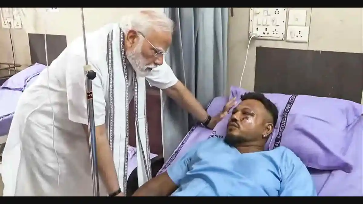 ఎయిర్ ఇండియా ప్రమాదంలో ఏకైక ప్రాణాలతో బయటపడ్డ విశ్వాస్ కుమార్ రమేశ్ కన్నీటి గాధ