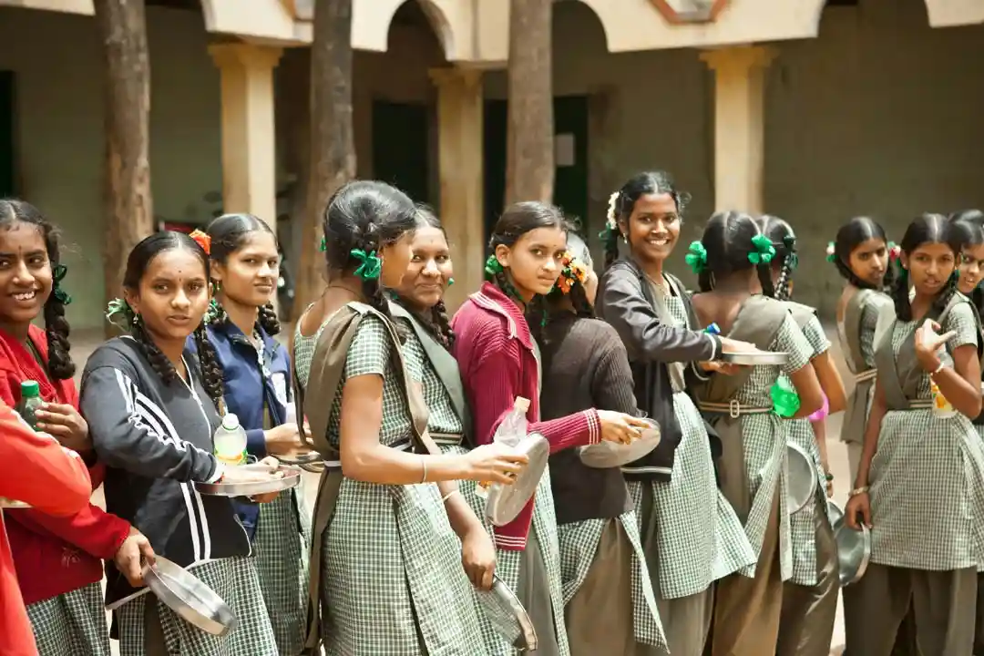 ఉన్నత విద్యలో రిజర్వ్డ్ వర్గాల రికార్డు నమోదు: జనరల్ కేటగిరీని అధిగమించిన SC, ST, OBC విద్యార్థులు