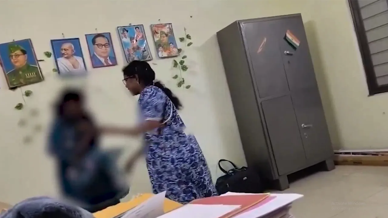 డిగ్రీ విద్యార్థినిపై హాస్టల్ వార్డెన్ దారుణ దాడి – జయశంకర్ భూపాలపల్లిలో కలకలం