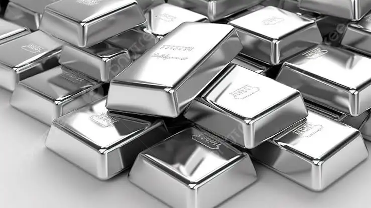 వెండి ధరలు భారీగా పడిపోతాయా? గత చరిత్రతో విశ్లేషకుల హెచ్చరిక